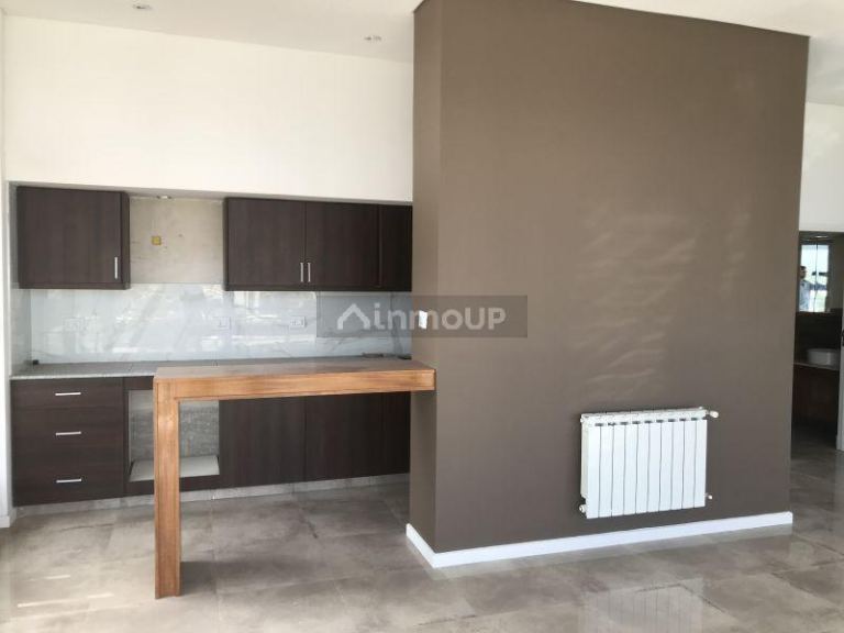 Departamento en Venta en Balcarce, Buenos Aires Interior