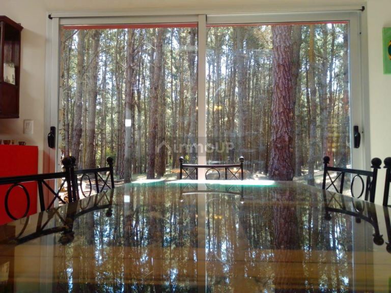 Casa en Venta en Pinamar, Buenos Aires Costa Atlantica