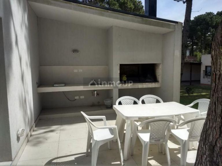 Casa en Venta en Pinamar, Buenos Aires Costa Atlantica