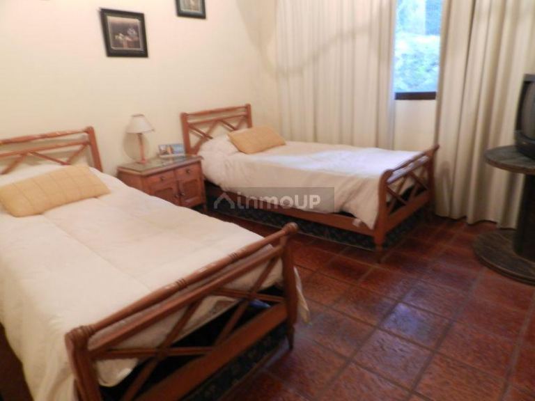 Casa en Venta en Pinamar, Buenos Aires Costa Atlantica