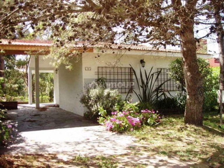 Casa en Alquiler Temporario en Pinamar, Buenos Aires Costa Atlantica
