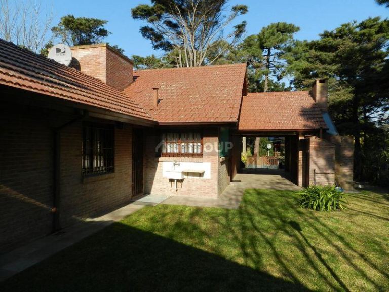 Casa en Alquiler Temporario en Pinamar, Buenos Aires Costa Atlantica