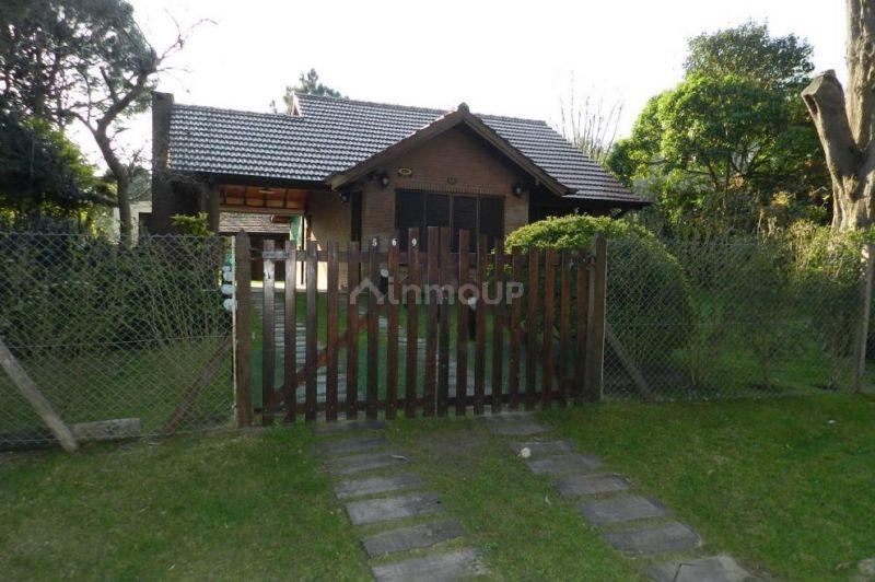 Casa en Alquiler Temporario en Pinamar, Buenos Aires Costa Atlantica