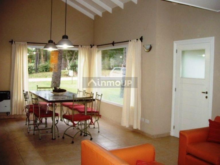 Casa en Alquiler Temporario en Pinamar, Buenos Aires Costa Atlantica