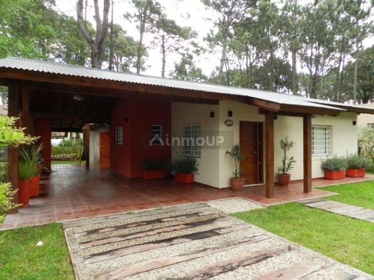 Casa en Alquiler Temporario en Pinamar, Buenos Aires Costa Atlantica