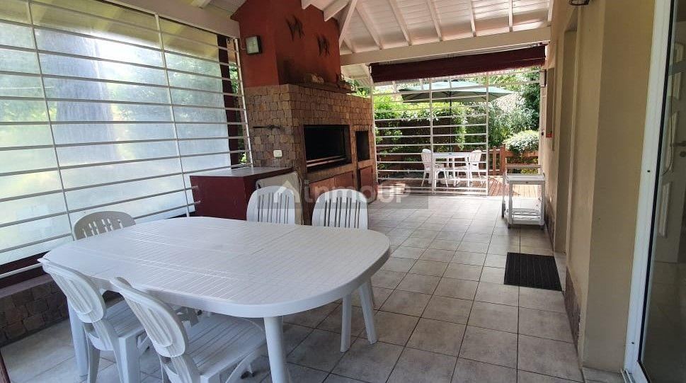 Casa en Alquiler Temporario en Pinamar, Buenos Aires Costa Atlantica