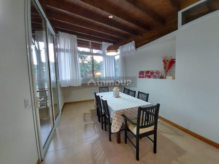 Casa en Alquiler Temporario en Pinamar, Buenos Aires Costa Atlantica