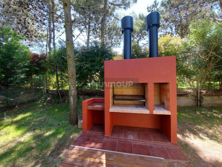 Casa en Alquiler Temporario en Pinamar, Buenos Aires Costa Atlantica