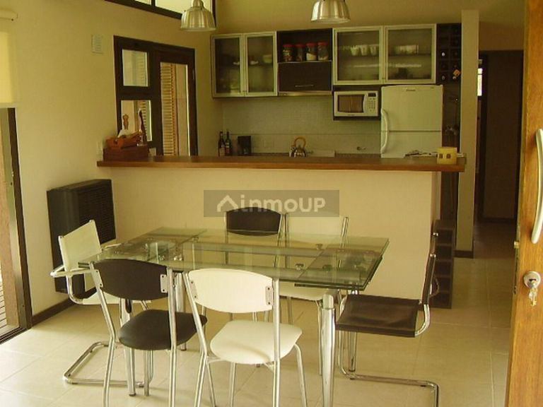 Casa en Alquiler Temporario en Pinamar, Buenos Aires Costa Atlantica