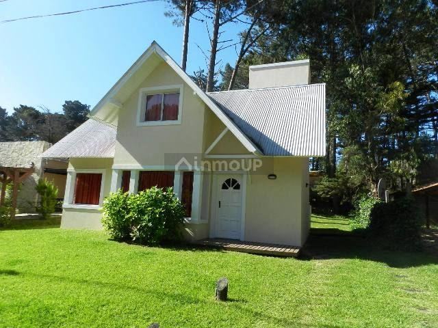 Casa en Alquiler Temporario en Pinamar, Buenos Aires Costa Atlantica