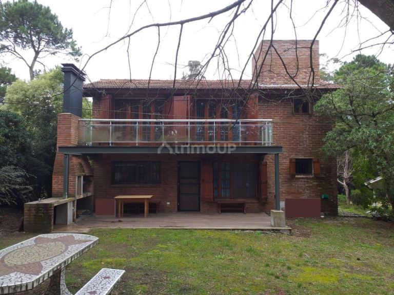 Casa en Alquiler Temporario en Pinamar, Buenos Aires Costa Atlantica
