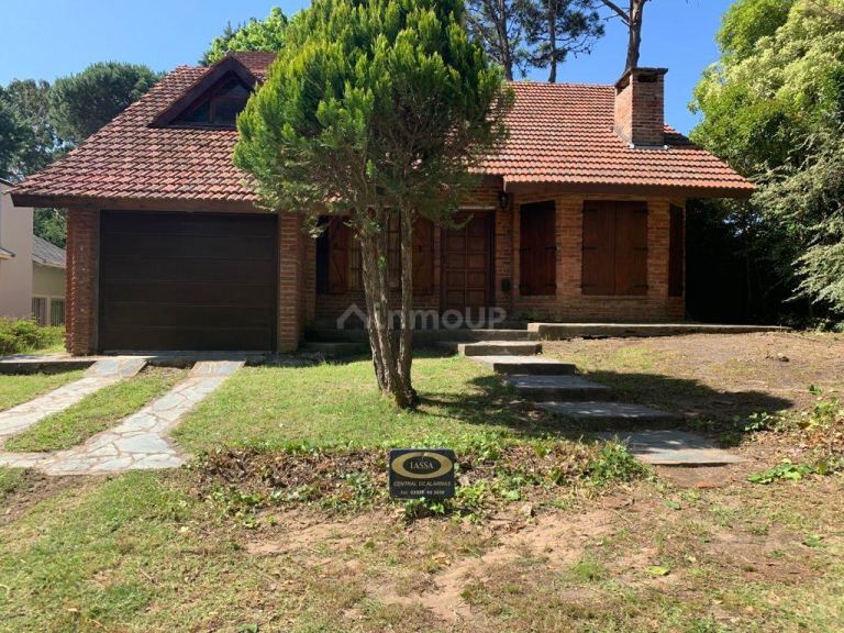 Casa en Alquiler Temporario en Pinamar, Buenos Aires Costa Atlantica