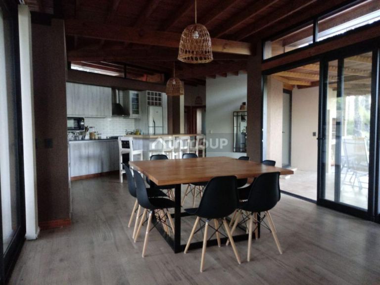 Casa en Alquiler Temporario en Pinamar, Buenos Aires Costa Atlantica