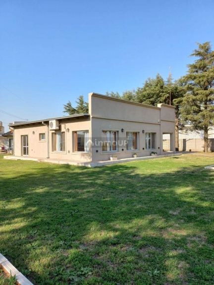 Casa en Venta en Trenque Lauquen, Buenos Aires Interior