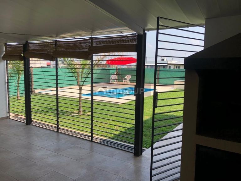 Casa en Venta en Capitán Sarmiento, Buenos Aires Interior