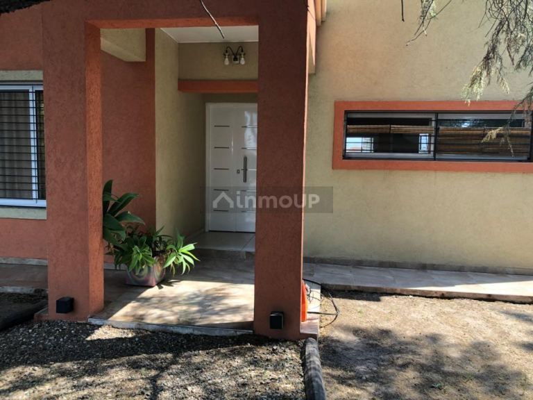Casa en Venta en Capitán Sarmiento, Buenos Aires Interior