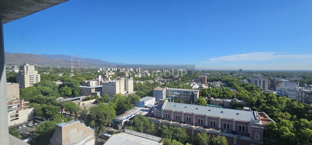 Oficina en Alquiler en Capital, Mendoza