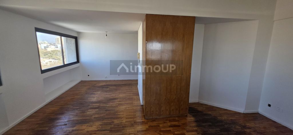 Oficina en Alquiler en Capital, Mendoza