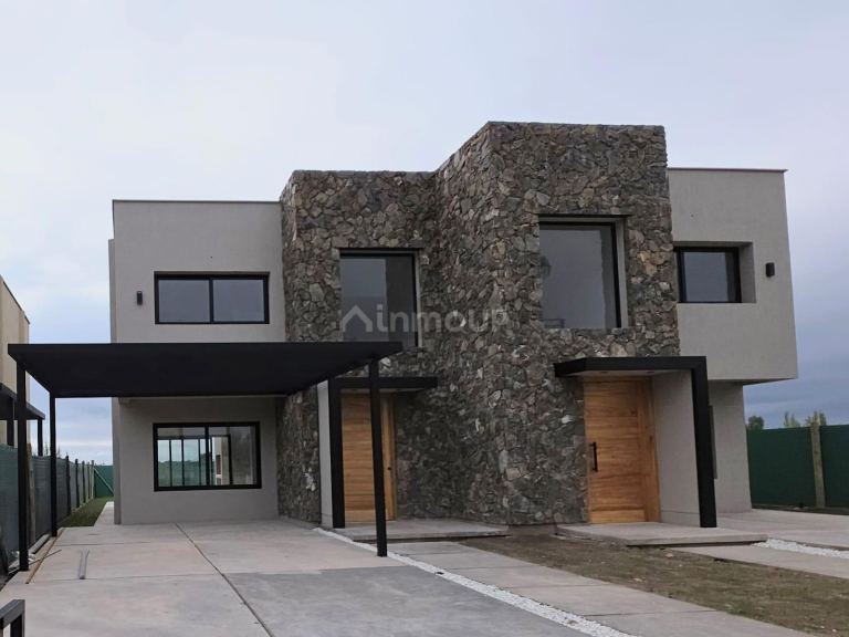 Duplex en Venta en Maipu, Mendoza