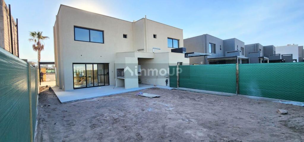 Duplex en Venta en Maipu, Mendoza