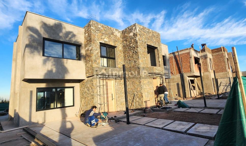 Duplex en Venta en Maipu, Mendoza