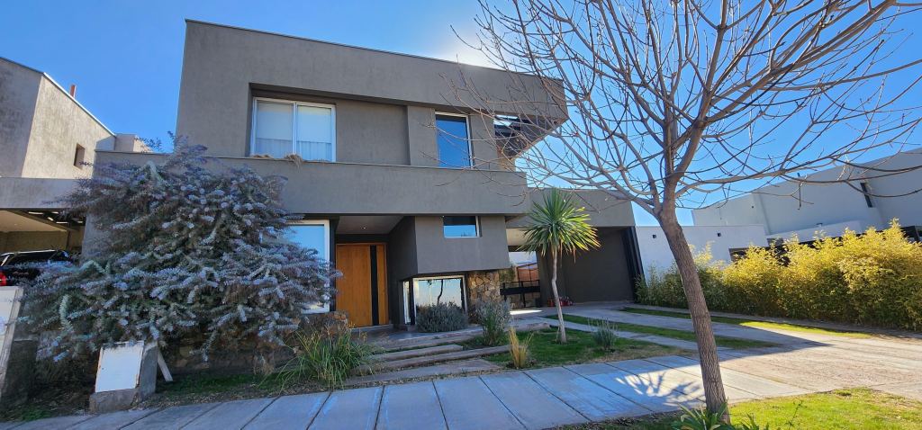Casa en Venta en Las Heras, Mendoza