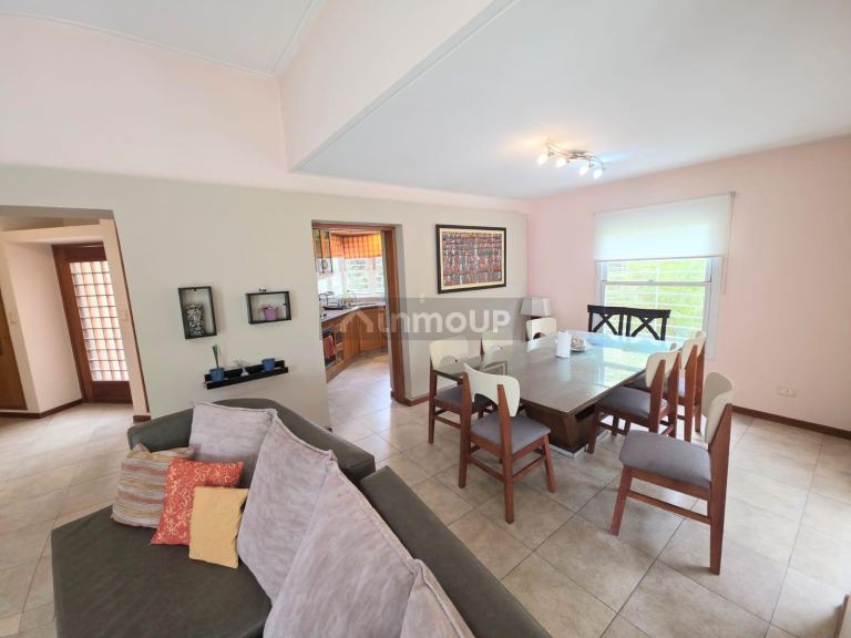 Casa en Venta en Guaymallen, Mendoza - USD 300.000 | Inmoup - 6