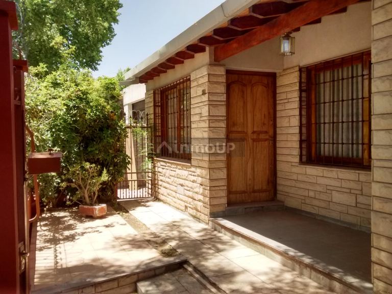 Casa en Alquiler en Godoy Cruz, Mendoza