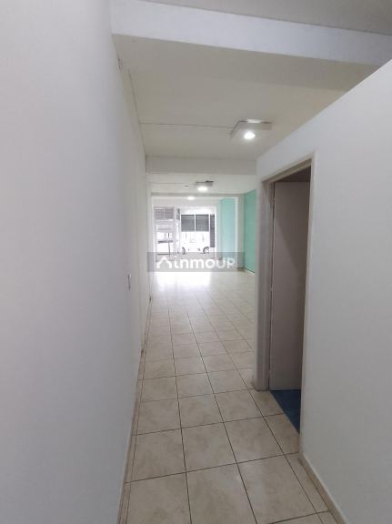 Local Comercial en Alquiler en Godoy Cruz, Mendoza - $ 800.000 | Inmoup - 8