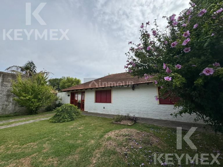 Casa en Venta en Ensenada, G.B.A. Zona Sur