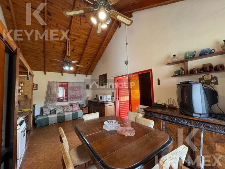 Casa en Venta en Ensenada, G.B.A. Zona Sur