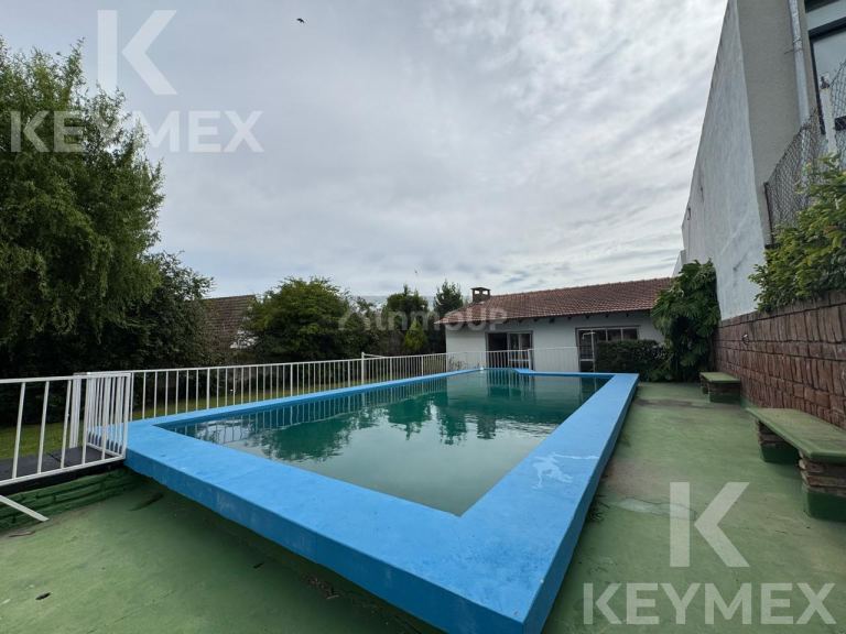 Casa en Venta en Ensenada, G.B.A. Zona Sur