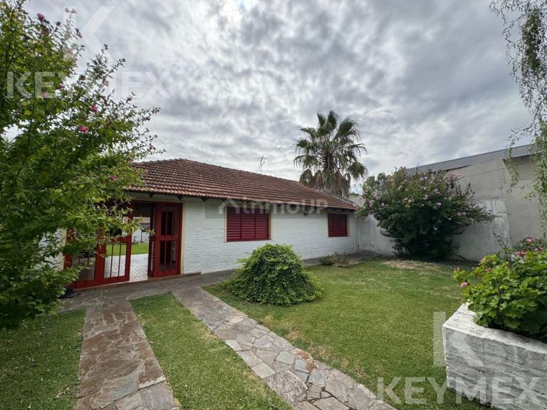 Casa en Venta en Ensenada, G.B.A. Zona Sur