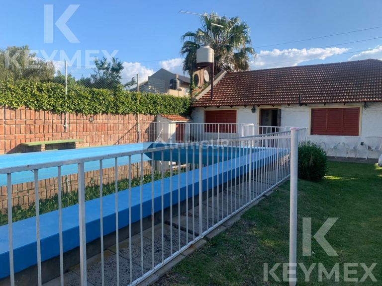 Casa en Venta en Ensenada, G.B.A. Zona Sur