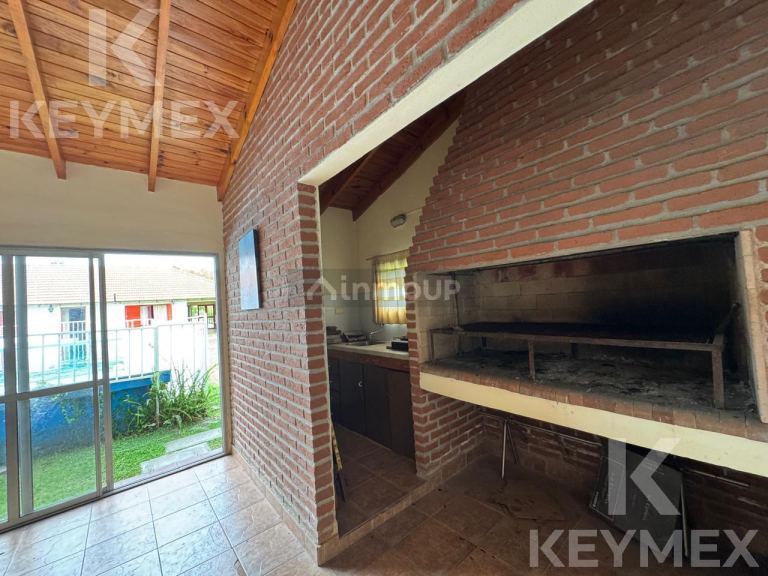 Casa en Venta en Ensenada, G.B.A. Zona Sur