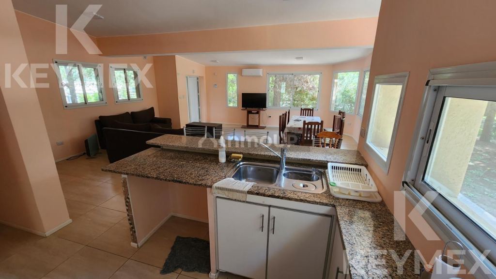Casa en Venta en Pinamar, Buenos Aires Costa Atlantica