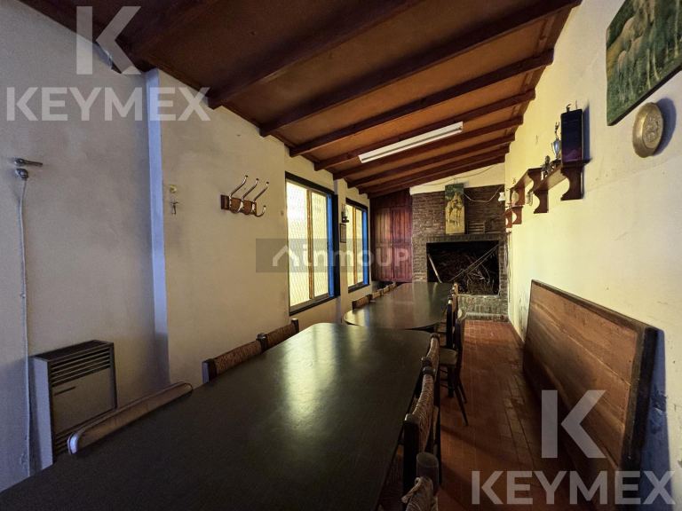 Casa en Venta en Azul, Buenos Aires Interior
