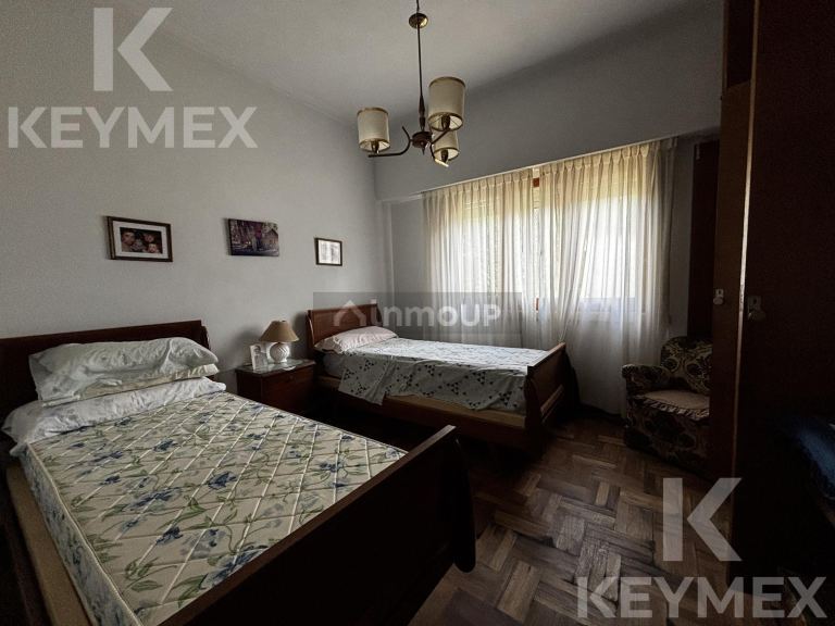 Casa en Venta en Azul, Buenos Aires Interior