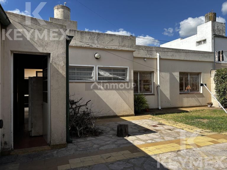 Casa en Venta en Azul, Buenos Aires Interior