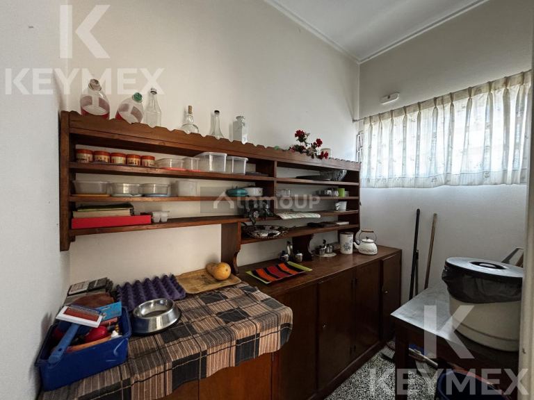 Casa en Venta en Azul, Buenos Aires Interior
