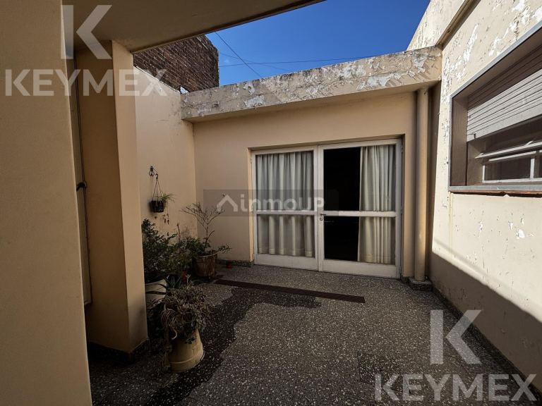Casa en Venta en Azul, Buenos Aires Interior