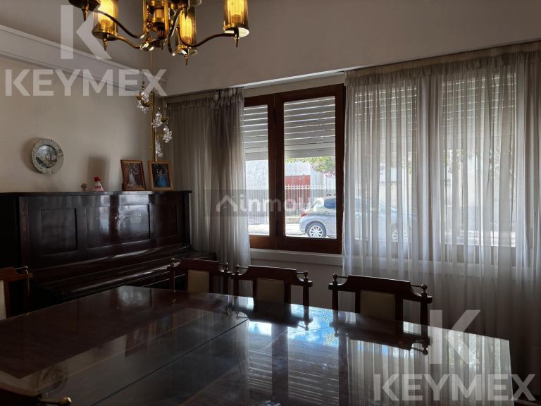 Casa en Venta en Azul, Buenos Aires Interior