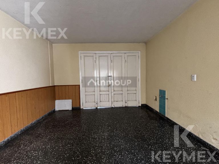Casa en Venta en Azul, Buenos Aires Interior
