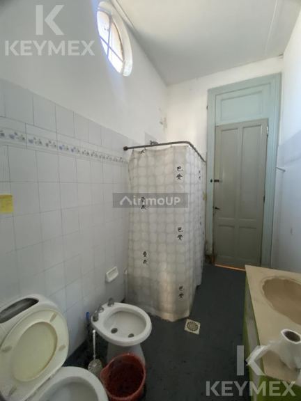 P H en Venta en Berisso, G.B.A. Zona Sur