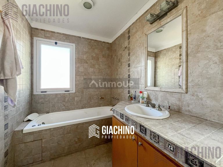 Casa en Venta en La Plata, G.B.A. Zona Sur