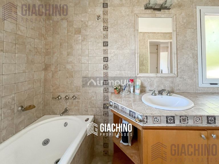 Casa en Venta en La Plata, G.B.A. Zona Sur