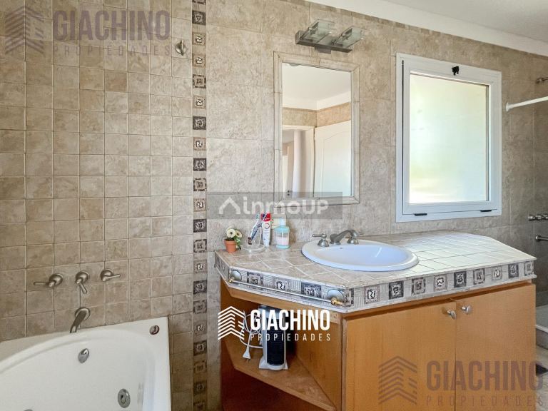 Casa en Venta en La Plata, G.B.A. Zona Sur