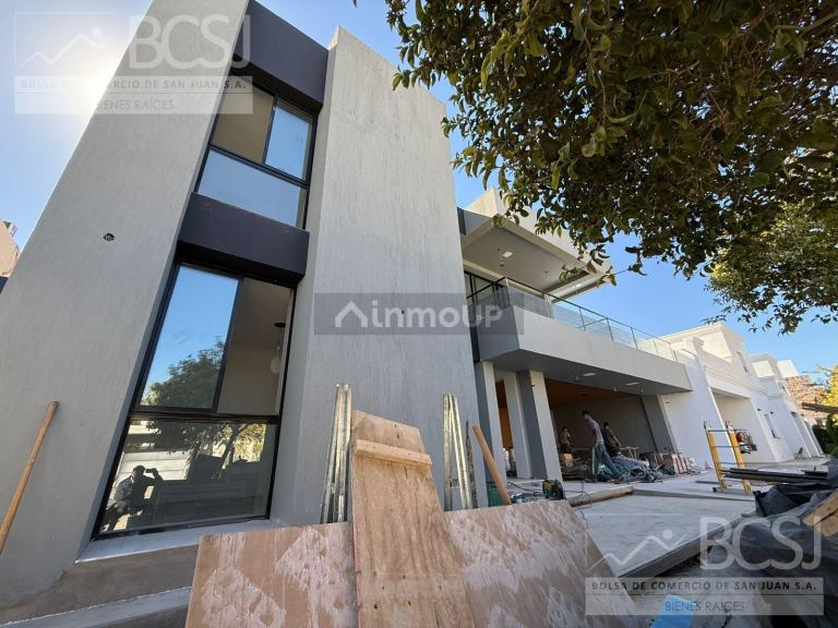 Casa en Alquiler en Rivadavia, San Juan