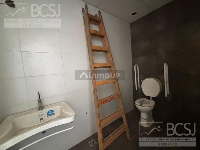 Local Comercial en Alquiler en Capital, San Juan