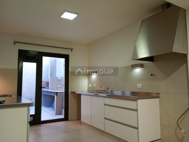 Casa en Alquiler en Capital, Mendoza